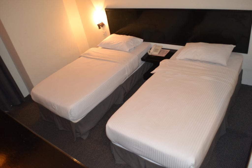 Hotel Sri Sutra - Bandar Sunway 3 Petaling Jaya Buitenkant foto