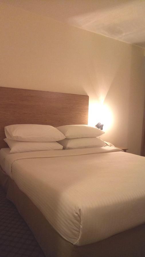 Hotel Sri Sutra - Bandar Sunway 3 Petaling Jaya Buitenkant foto