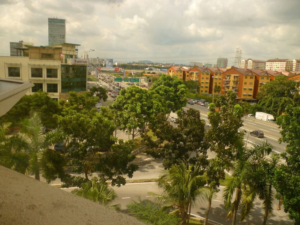 Hotel Sri Sutra - Bandar Sunway 3 Petaling Jaya Buitenkant foto